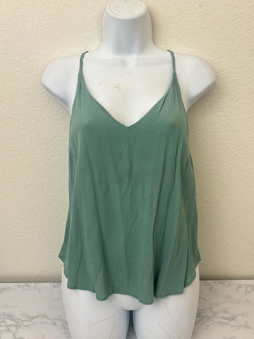 Forever 21 Green Cami Tank Crop Top Size S Pullover Spaghetti Strap